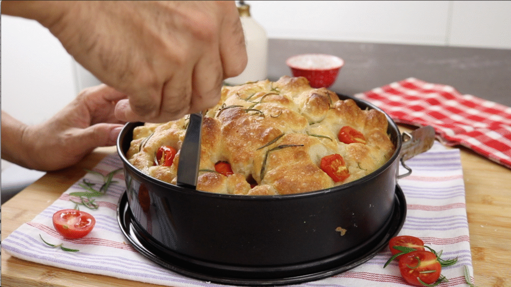 desmoldar y enfriar focaccia