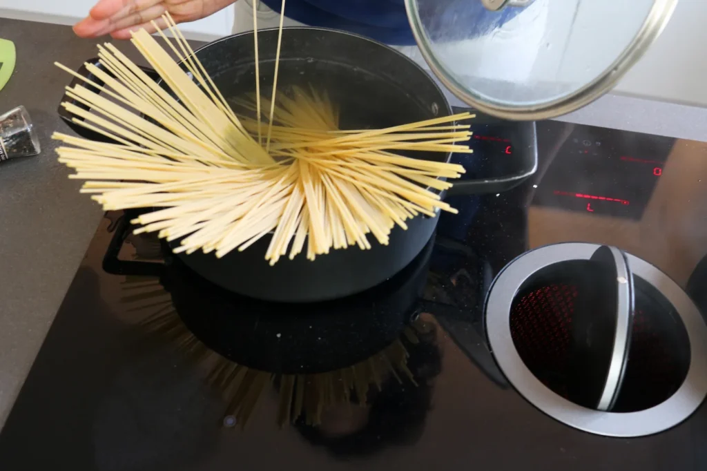 cocinar espaguetis