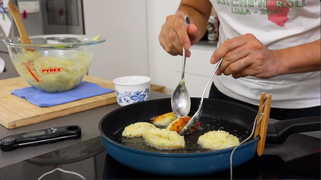 Cocinar buñuelos de bacalao por todos lados