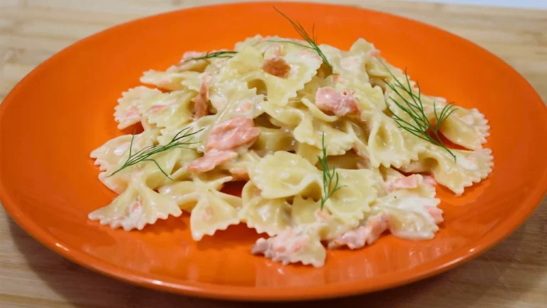 Pasta con salmón ahumado