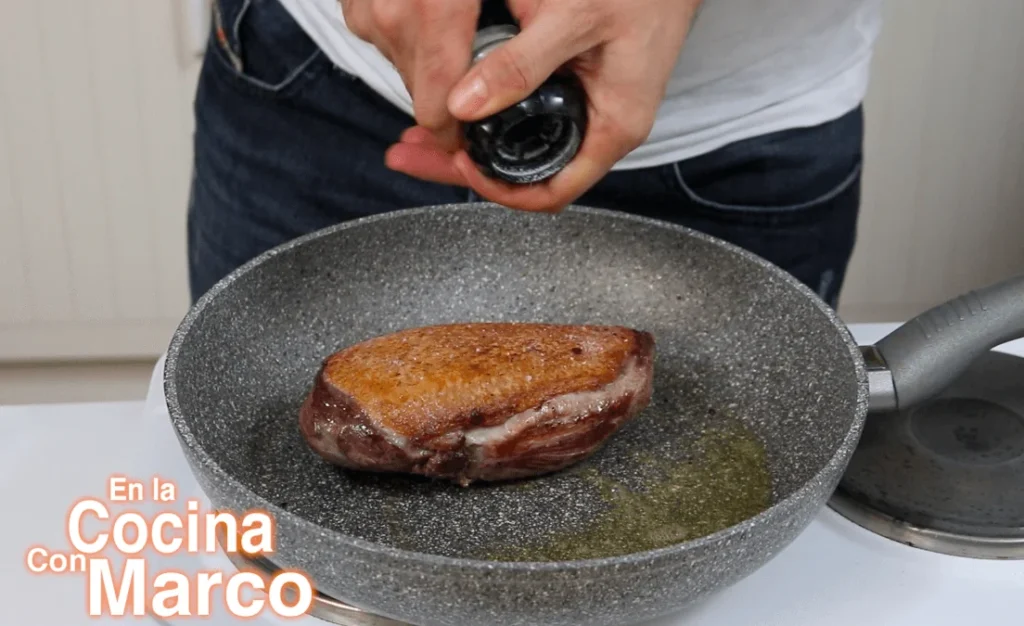 girar y salar el pato