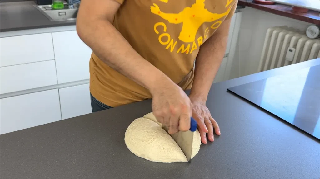 dividir la masa del pan