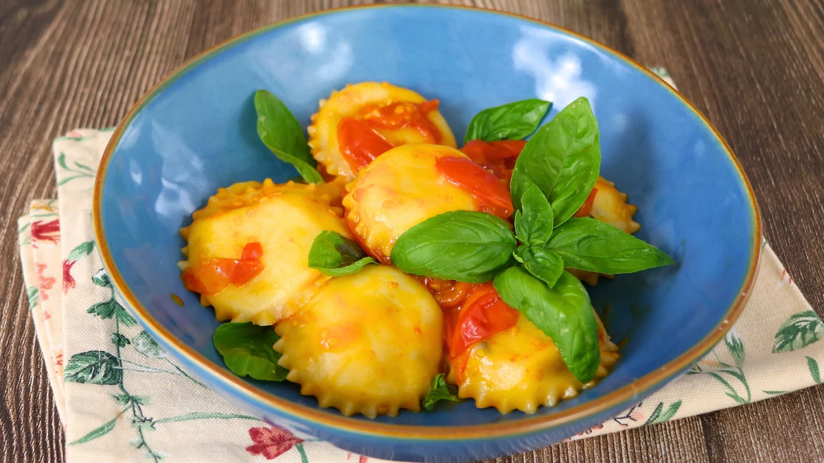 Ravioli capresi receta de pasta rellana tradicional italiana