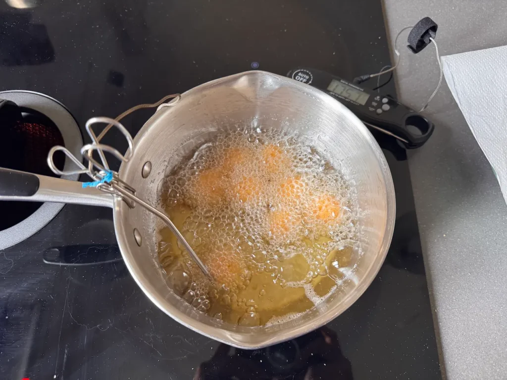 freír albondigas de espelta